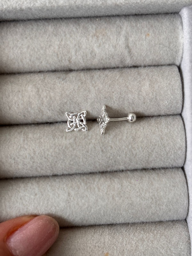 Aretes con seguro de bebe Mandala 