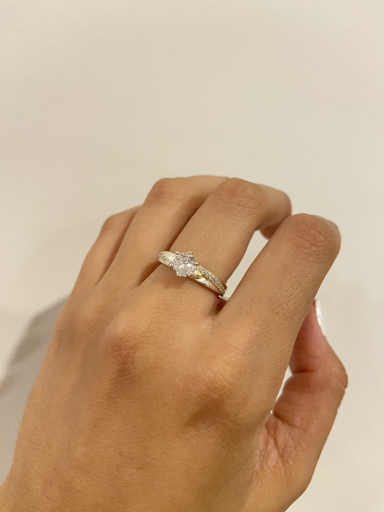 ANILLO MONICA