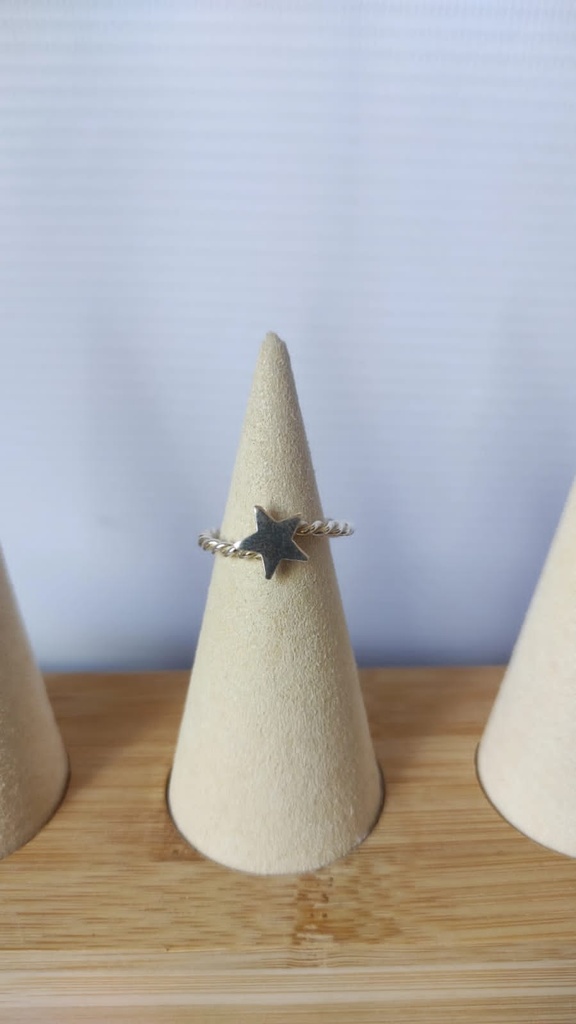ANILLO DE ESTRELLA