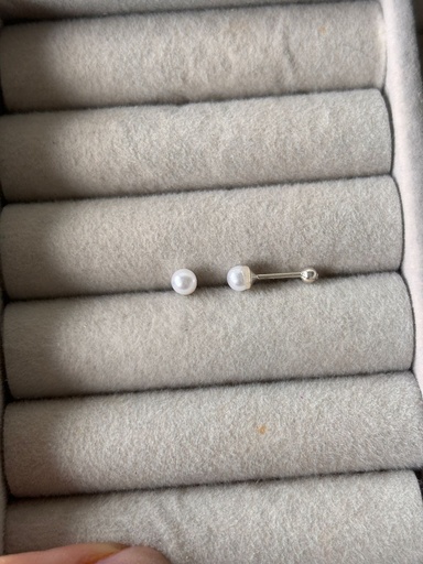 Arete con seguro Bolita 