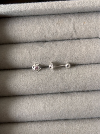 Aretes con seguro de bebe rosa 